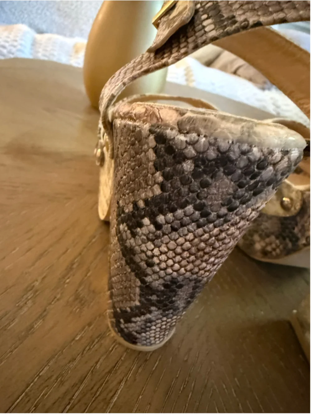 Women's Mackin J Platform Sandals Size 9 Beige Brown Snake Print